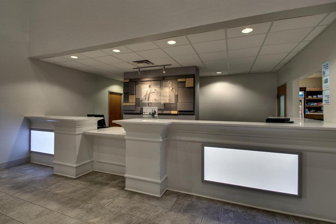Holiday Inn Express Hotel & Suites Waukegan/Gurnee By Ihg Exterior foto