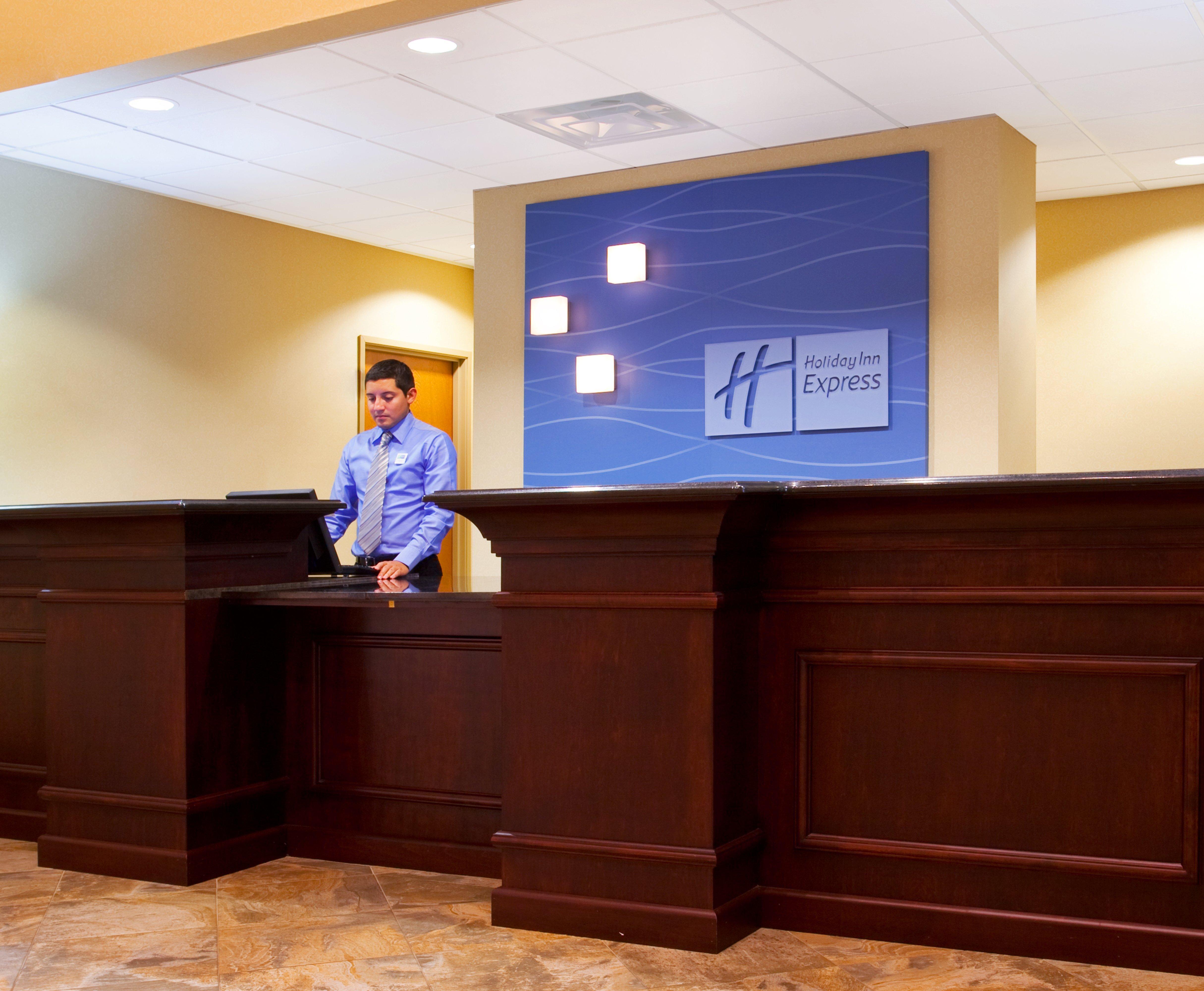 Holiday Inn Express Hotel & Suites Waukegan/Gurnee By Ihg Exterior foto