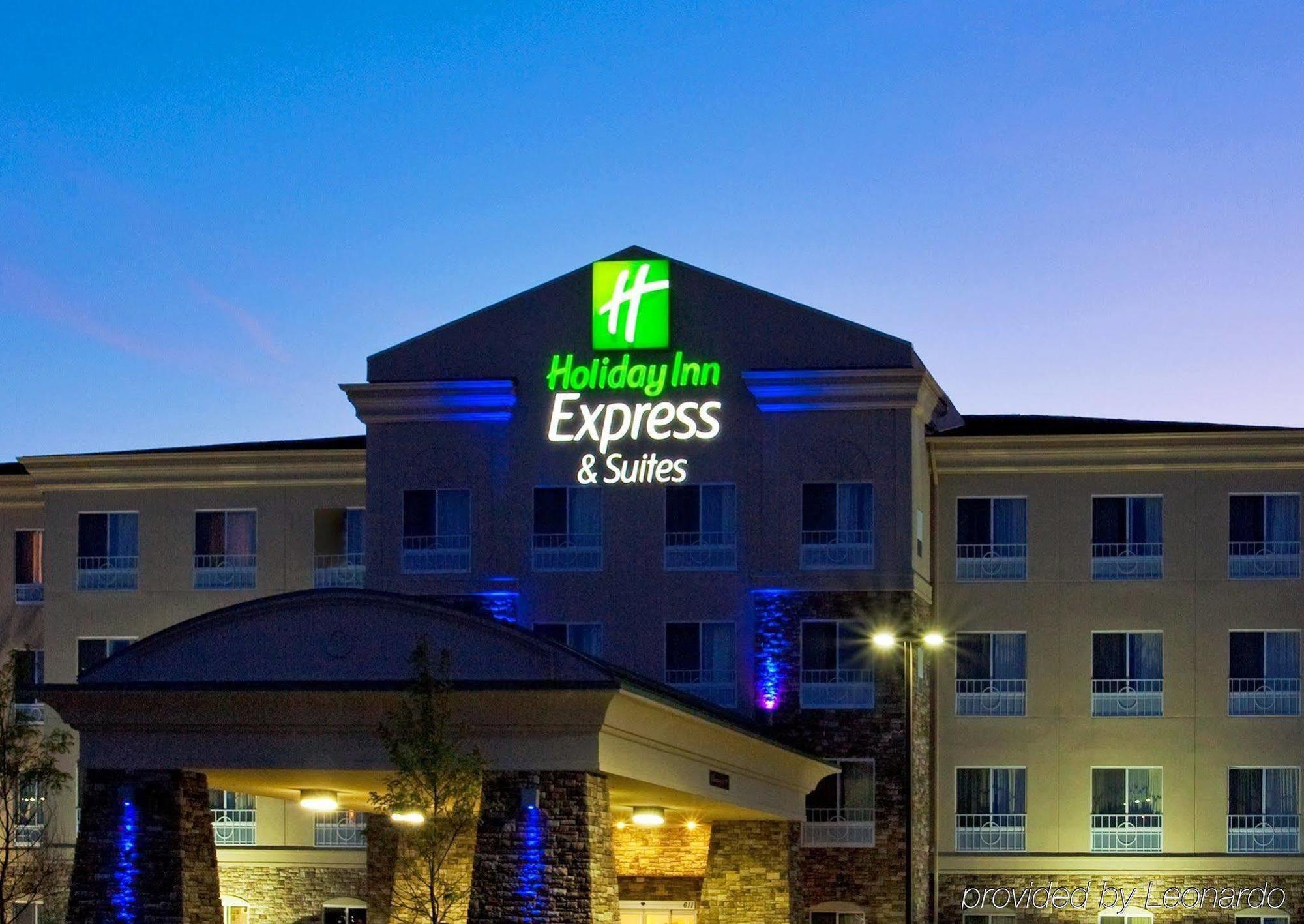 Holiday Inn Express Hotel & Suites Waukegan/Gurnee By Ihg Exterior foto